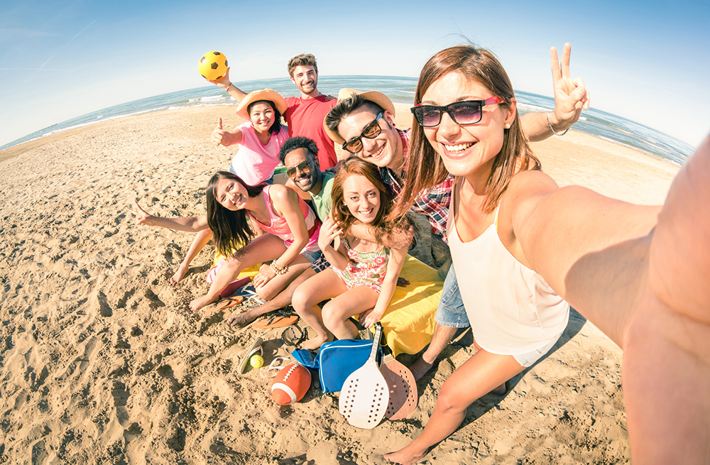 Ask Your Dentist: Achieve Your Whitest Summer Smile!
