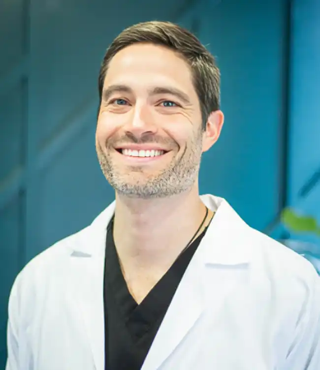 family dentist orthodontist element dental orthodontics north houston east texas TX team Dr Ari Valverde